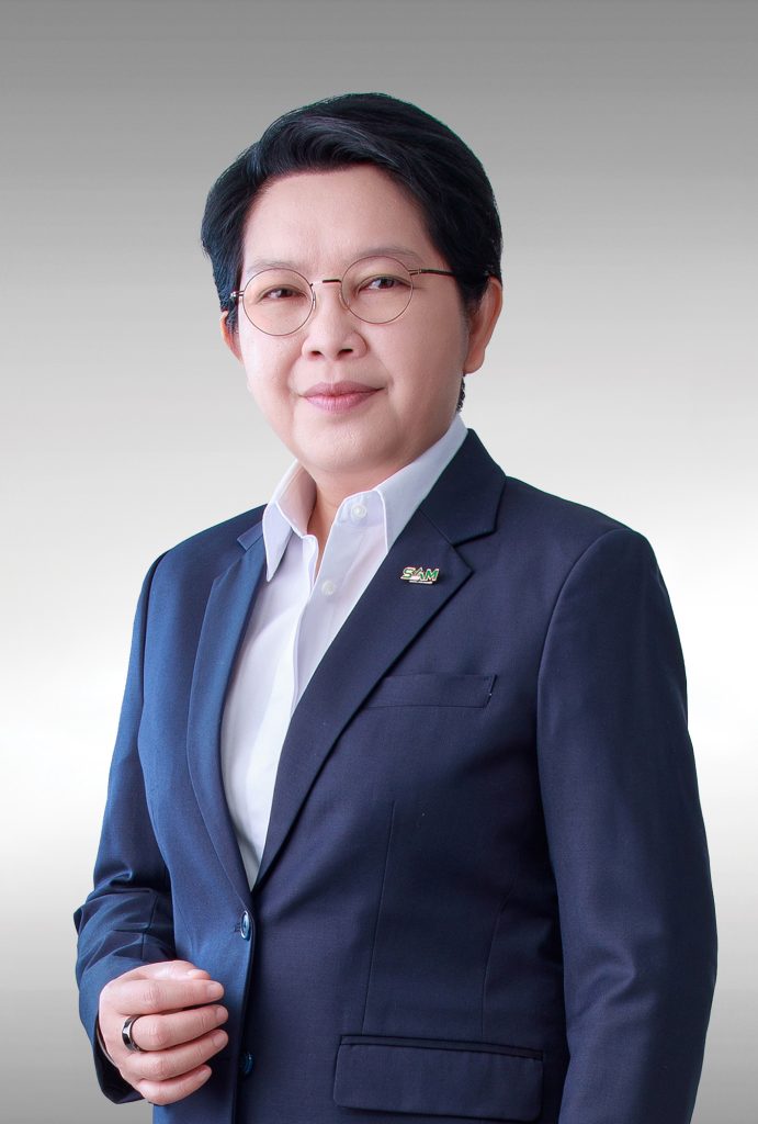 Miss Nartnaree Rattapat