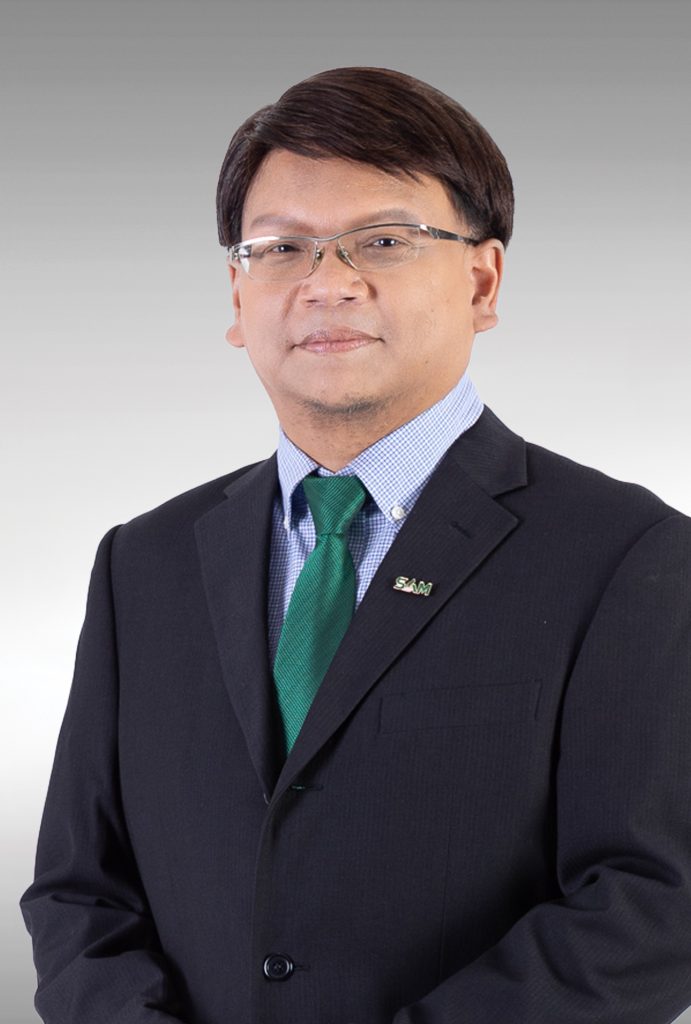 นายพัชรพงศ์ บุญนิ่ม