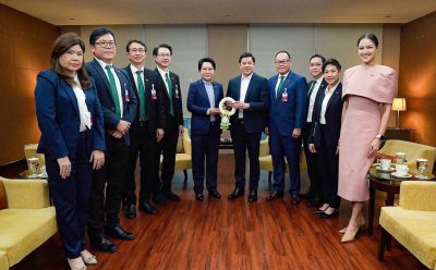 SAM ร่วมแสดงความยินดีกับนายวิทัย รัตนากร ในโอกาสเข้ารับตำแหน่งผู้ว่าการธนาคารแห่งประเทศไทย